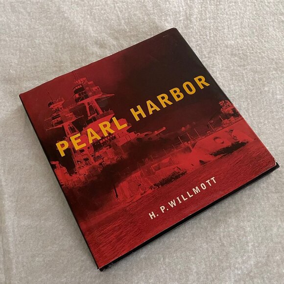 Pearl Harbor Hardcover Book H. P. Willmott December 7 1941 Photos Illustrations - Picture 2 of 13